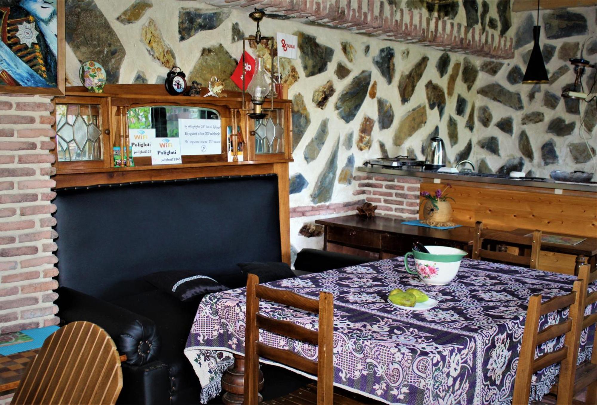 Guest House Poligloti 텔라비 외부 사진
